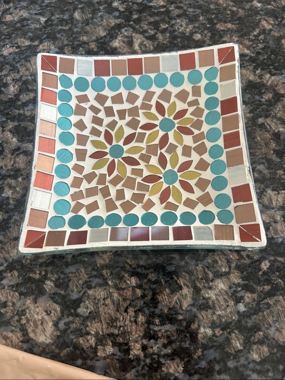 ASHLAND BOGO COAST MOSAIC GLASS TRINKET DUSH 5.9x5.9" NWT - Picture 2 of 3